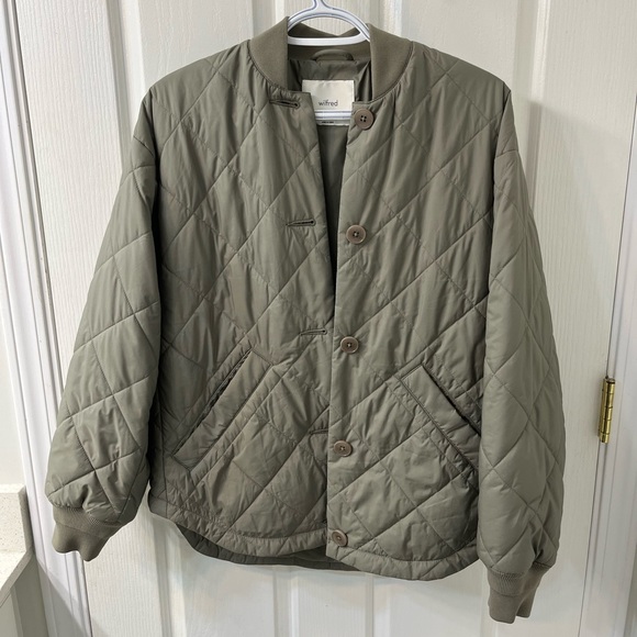 Aritzia Quilted Jacket - Picture 1 of 4